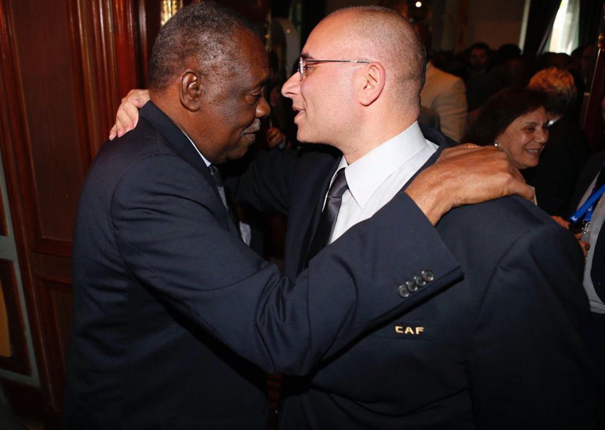 C'est avec une profonde tristesse que j'ai appris le décès du Président Issa Hayatou. Toutes mes pensées et mon soutien vont à sa famille et à ses proches en ce moment douloureux .