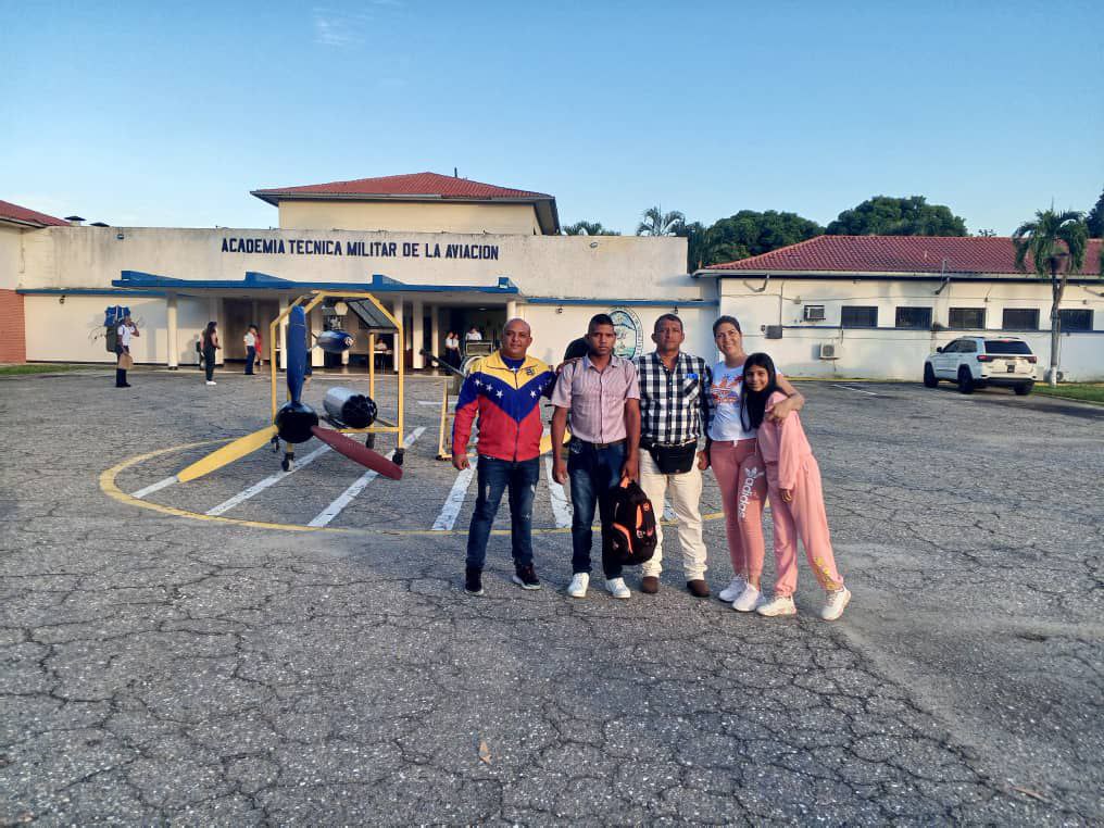 Le damos la bienvenida a las damas y caballeros, juventud patriota que aman a la Patria, más de 2500 bachilleres de la República, ingresan hoy a la UMBV, como Aspirantes a Cadetes. ¡Viva la juventud venezolana!