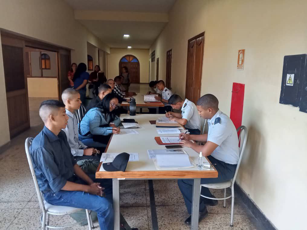 Universidad Militar Bolivariana de Venezuela tweet media