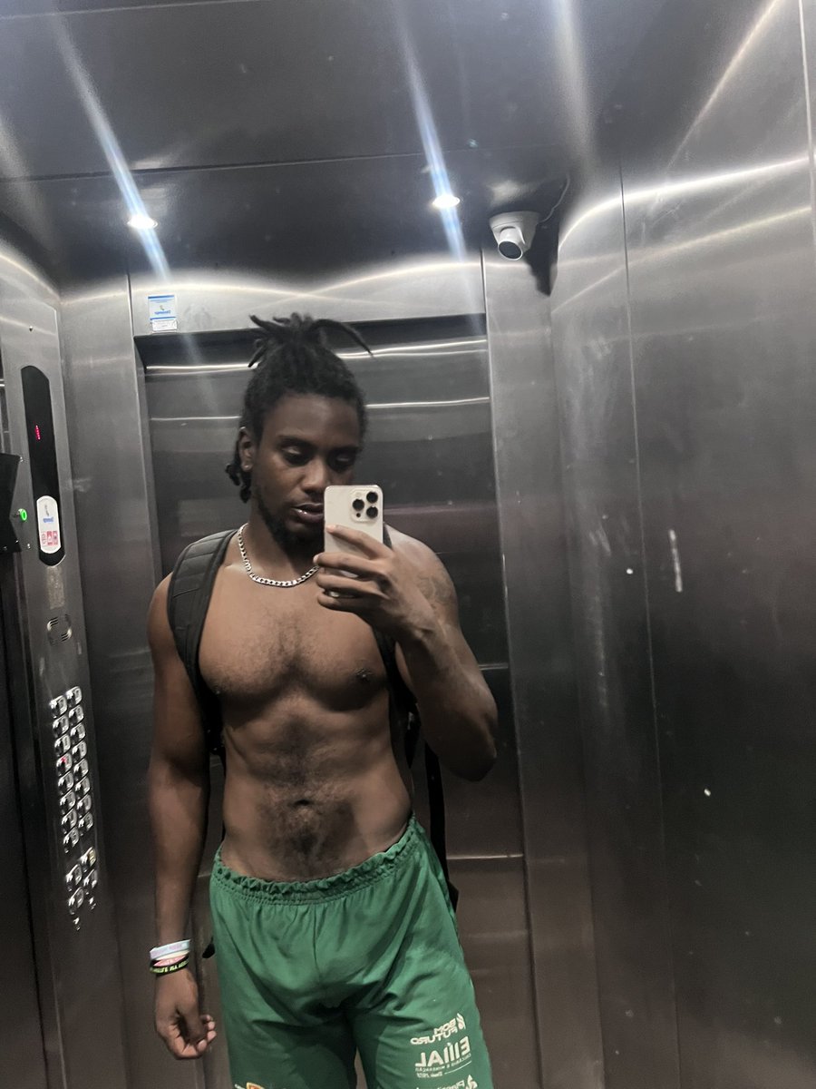 danielnkonko's tweet photo. Loving the Life-Style https://t.co/a1AaWXjWGg