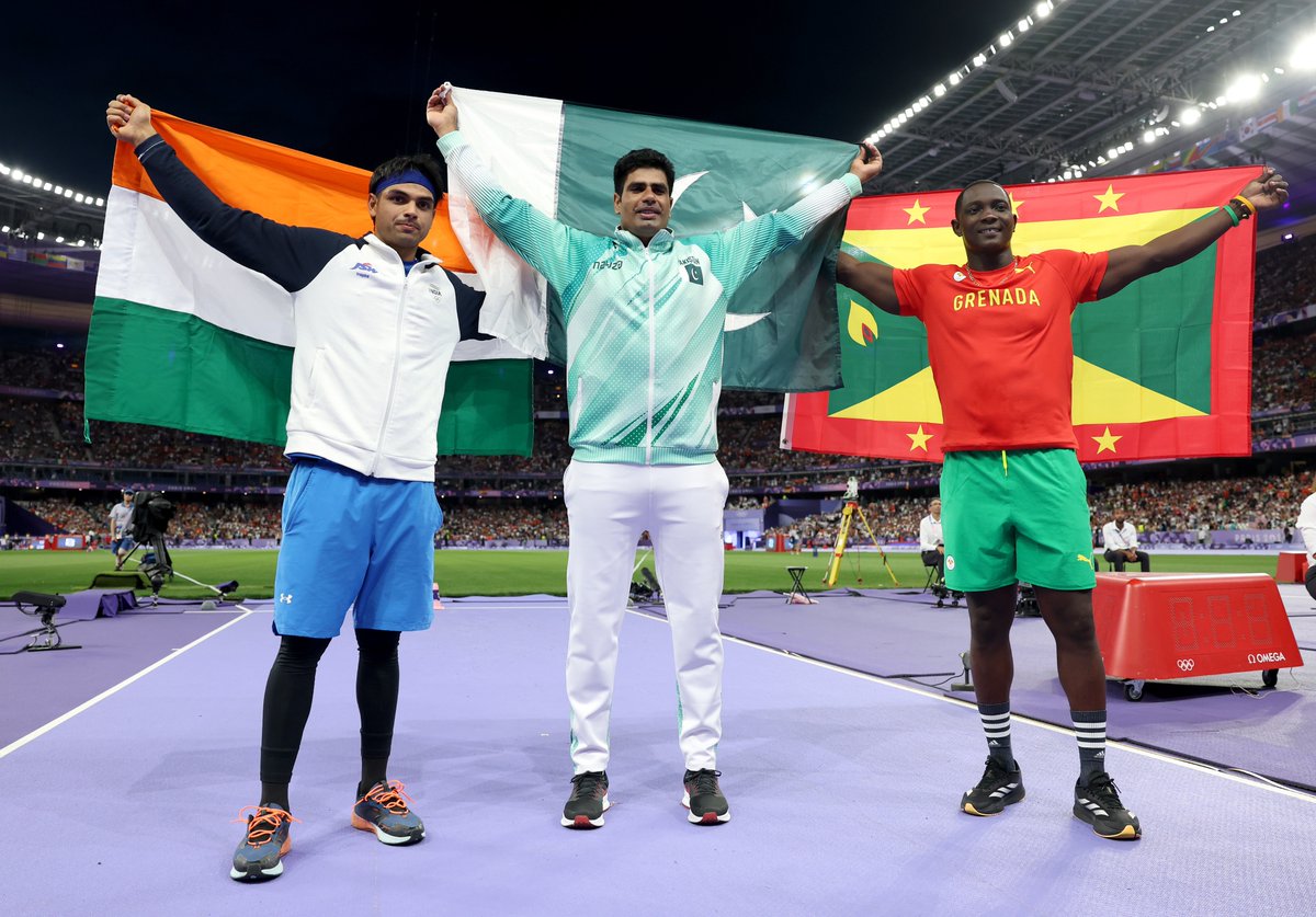 Men's javelin throw final was BIG 🔥

🥇 92.97m OR Arshad Nadeem 🇵🇰 
🥈 89.45m <a href="/Neeraj_chopra1/">Neeraj Chopra</a> 🇮🇳 
🥉 88.54m Anderson Peters 🇬🇩 

#Paris2024 #Olympics