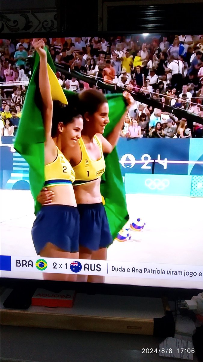 c9stos's tweet photo. Tem sotaque nordestino rumo ao ouro🥇
Coisa marlinda!
#VoleiFeminino #TamonaFinal #OlimpiadasParis2024 https://t.co/UKw1G1i19M