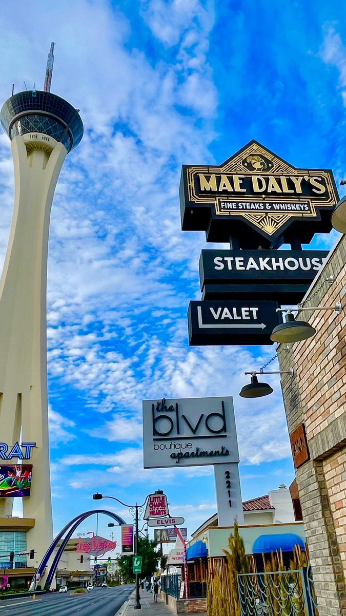 eatinglasvegas's tweet photo. The two best steakhouses I’ve eaten in this year…

#Niccos @durangoresortlv 
#MaeDalys #DTLV
🥩🍷🥩🍷🥩
@EatTalkRepeat https://t.co/bcd57LkfmB