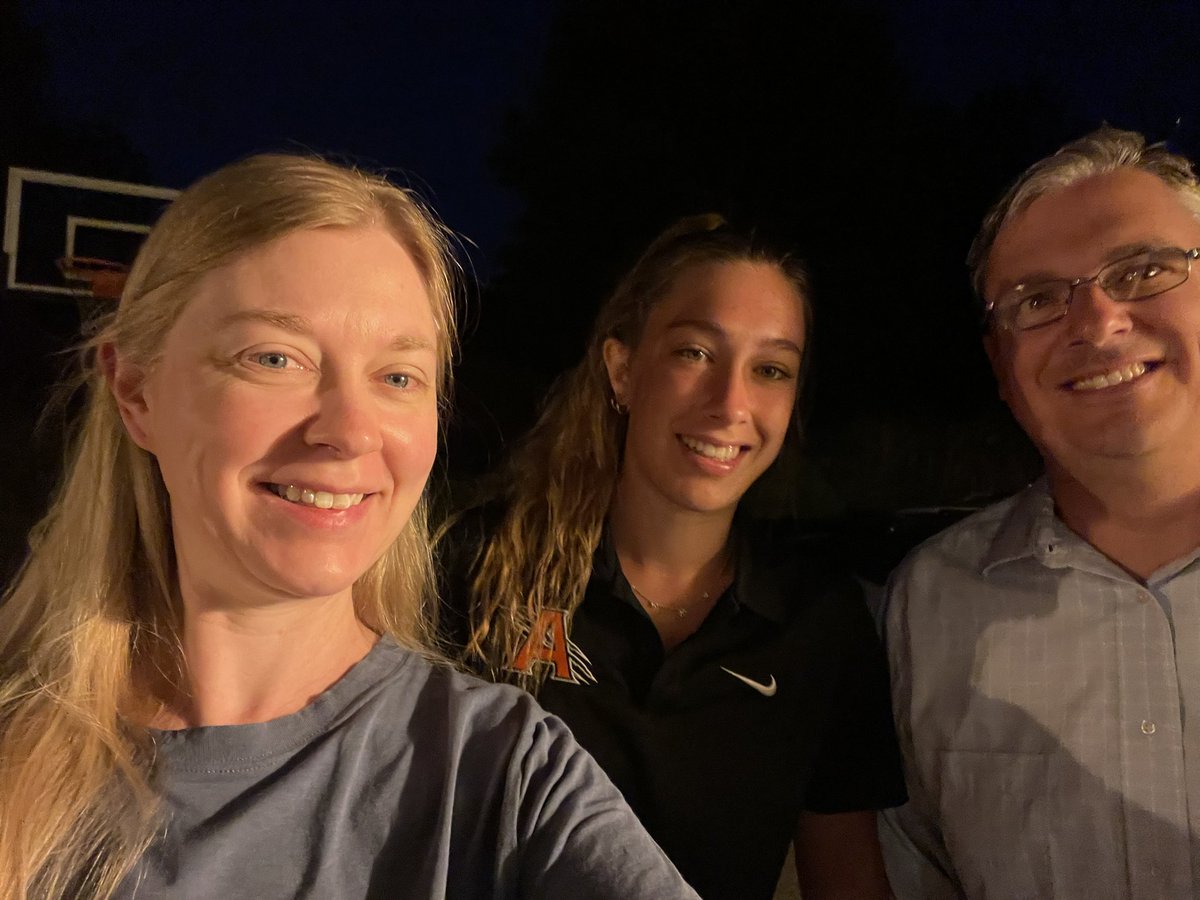 ayla_brugger's tweet photo. Started my senior year of golf breaking records and having fun with the best team. Shot my lowest score of 74 to tie for first individually at the Harrison Invitational with three team wins in one week. Love the game. (s/o to my parents for waking up with me at 5:30 each morning) https://t.co/VzS1cAiBtL