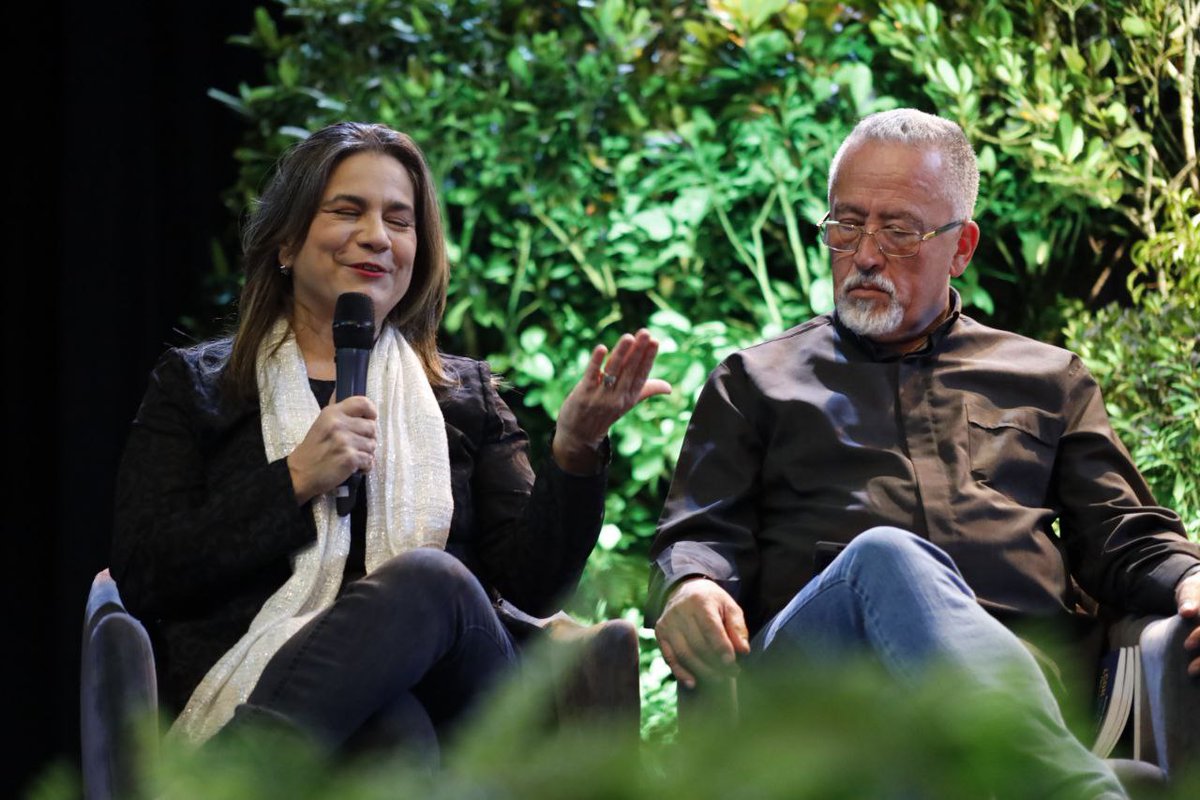 #Ahora | Abg. Olga Álvarez: ¿Qué situación hay ahorita con el tema de las actas? Hay un contencioso electoral que ha introducido el presidente de la República.

youtube.com/live/hJOqKQ81i…

#PuebloSonrienteYEnPaz