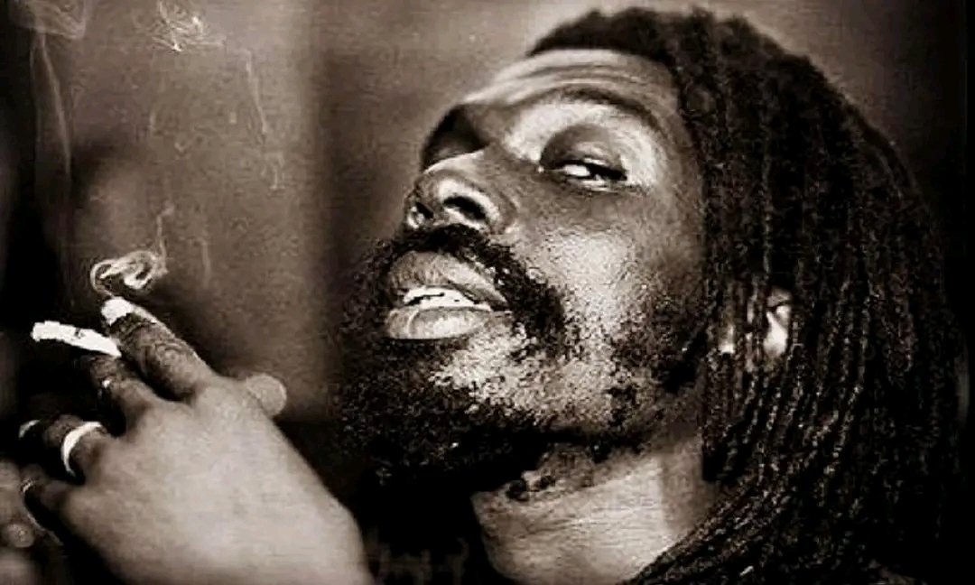 Iya_Livity's tweet photo. #NoNight in Zion. King Rastafari is our light and we no need no other light. Oppressor full of foulness, only knows how to make guns and ammunition, never know how to make good decision 

- Joseph HILL - Culture https://t.co/izdCx6h2Q4