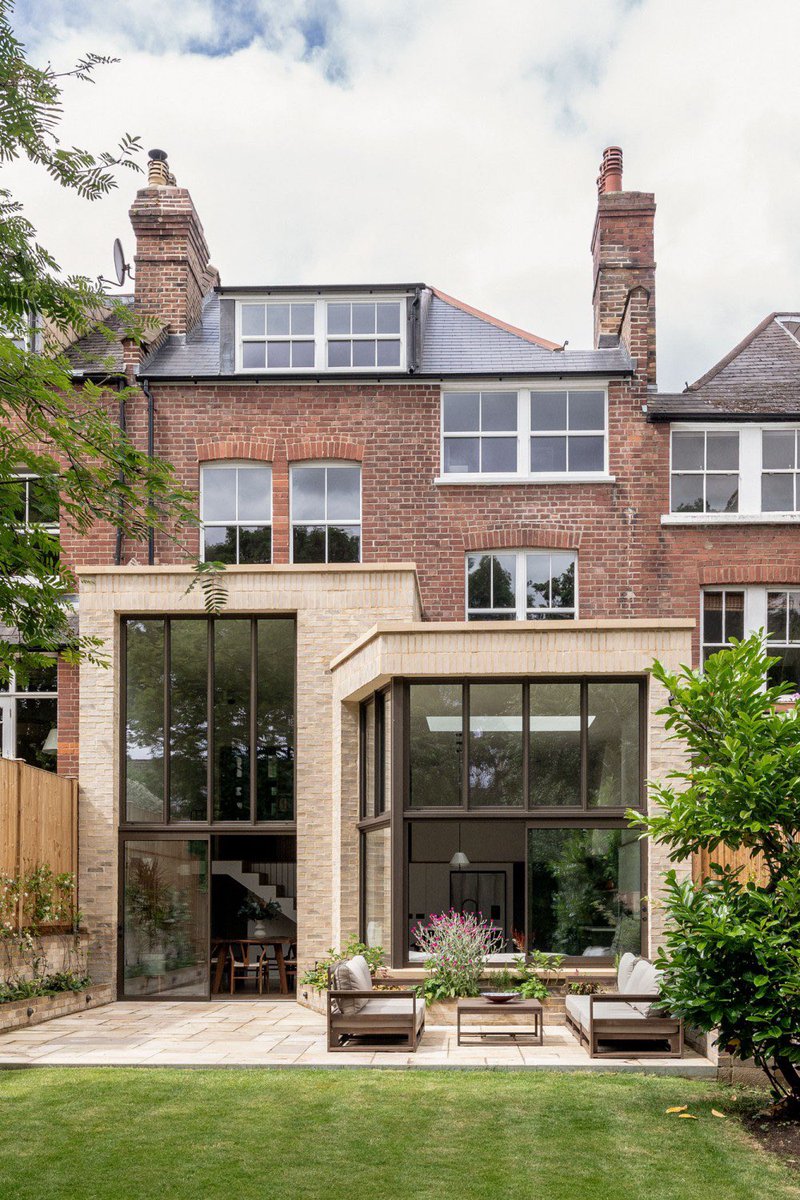 theinterieur's tweet photo. A five-storey Edwardian house in Highgate by Emil Eve Architects. https://t.co/tM2YcsqaW2