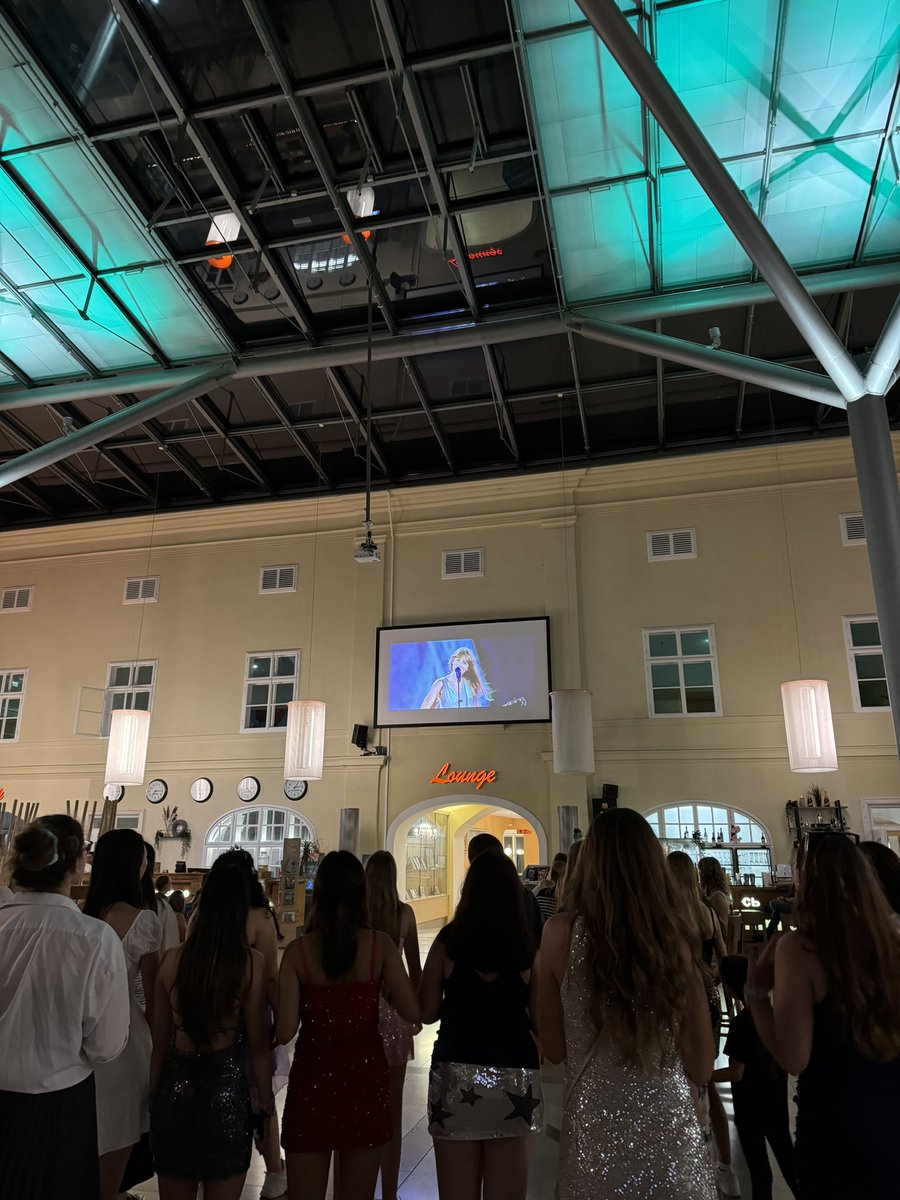 arigsbloodline's tweet photo. they’re screening the eras tour movie at the hotel we’re staying in🥹 #TSTheErasTourVienna @taylornation13 https://t.co/chjGJrXgmy