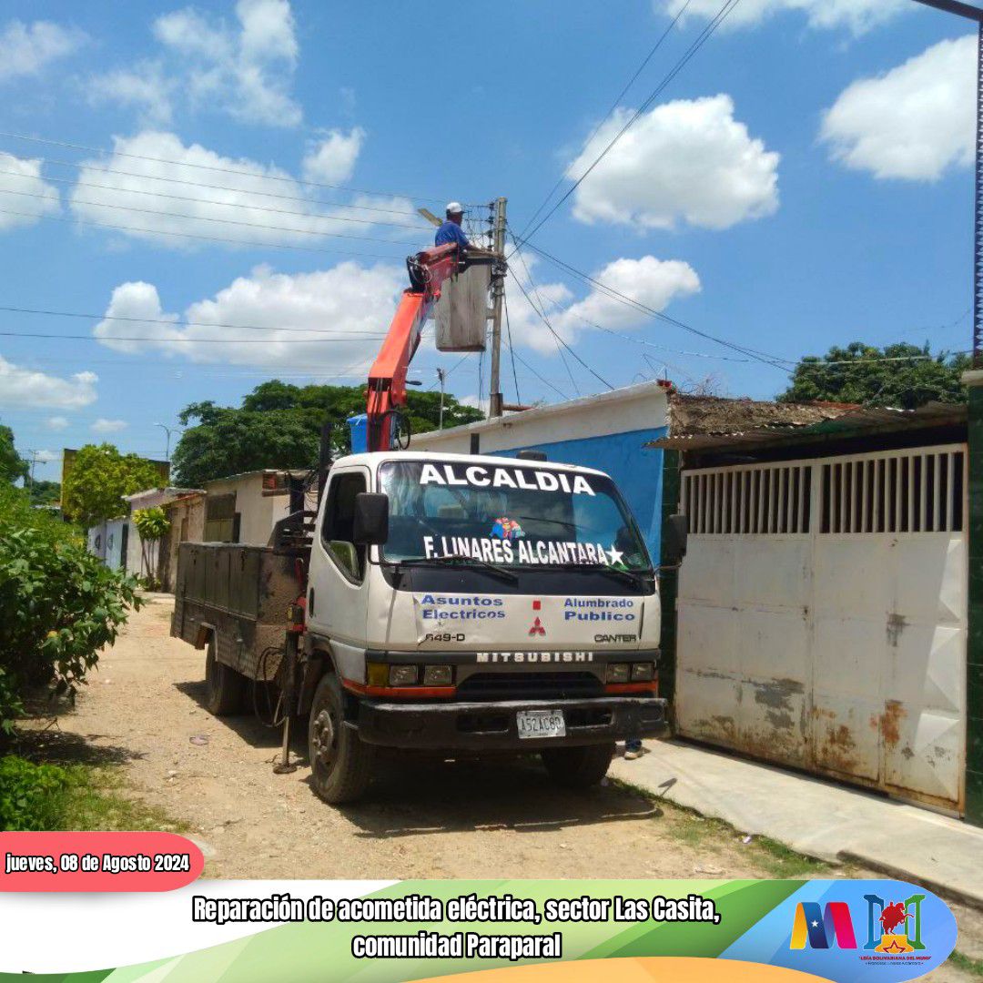 Comprometidos en garantizar una calidad de vida para el pueblo linarense, el equipo de asuntos electricos realiza reparación de acometida eléctrica en la Comunidad Paraparal sector Las Casita Comunidad Rafael Urdaneta, Calle Vargas Comunidad Camburito 
 #PuebloSonrienteYEnPaz