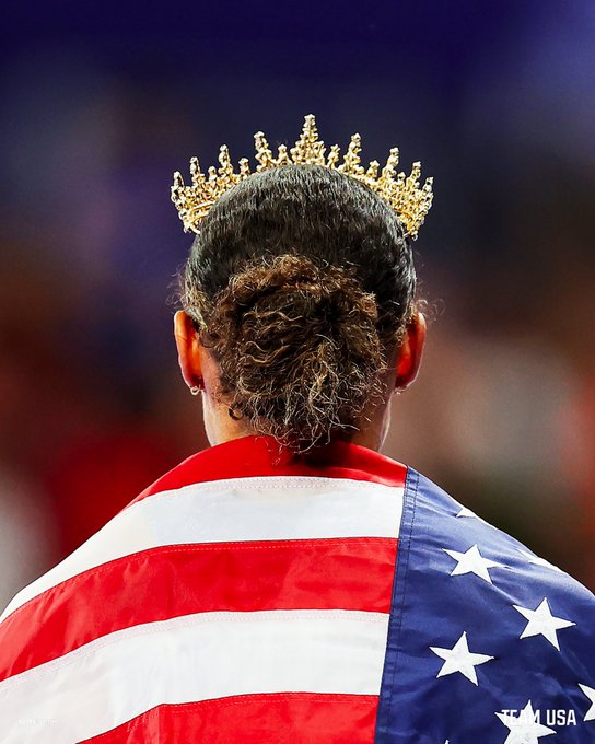 Image of Sydney McLaughlin-Levrone wearing a crown