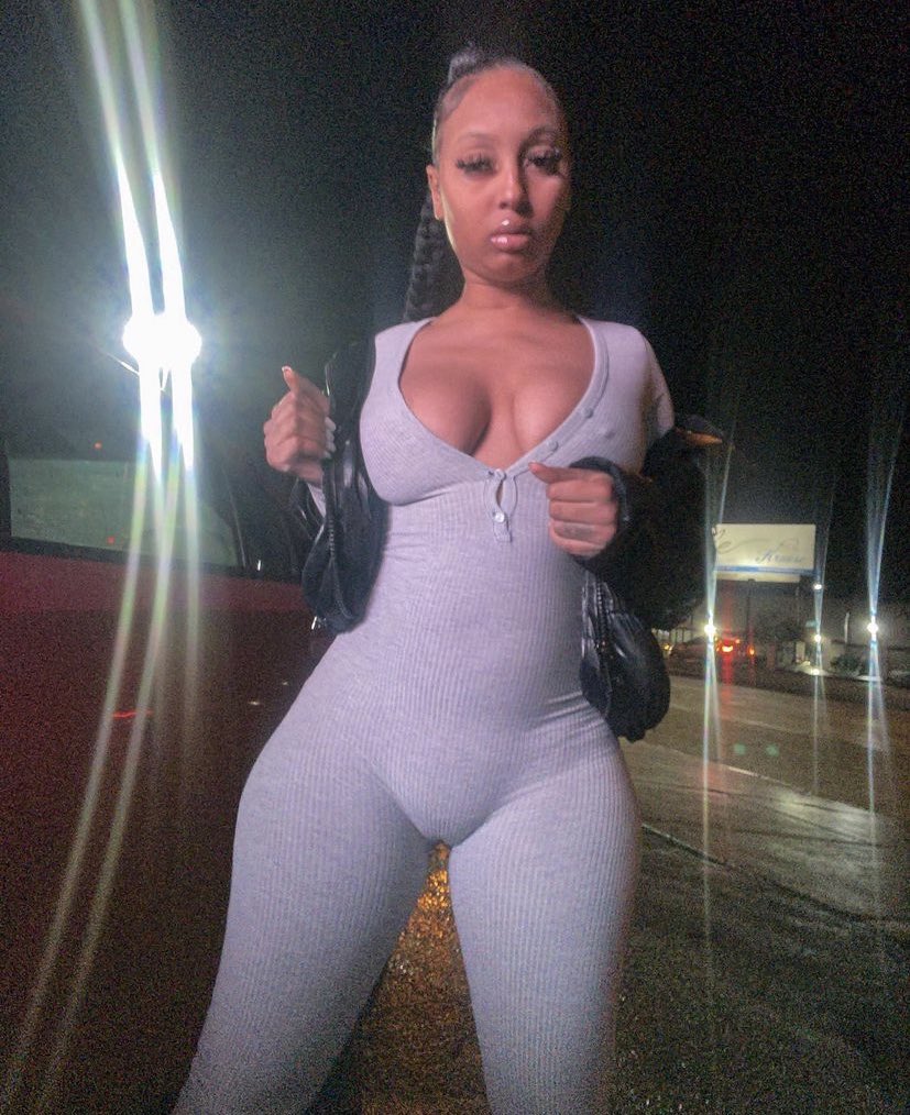 astarbabyy's tweet photo. 😏 https://t.co/v3IzBwvIkY