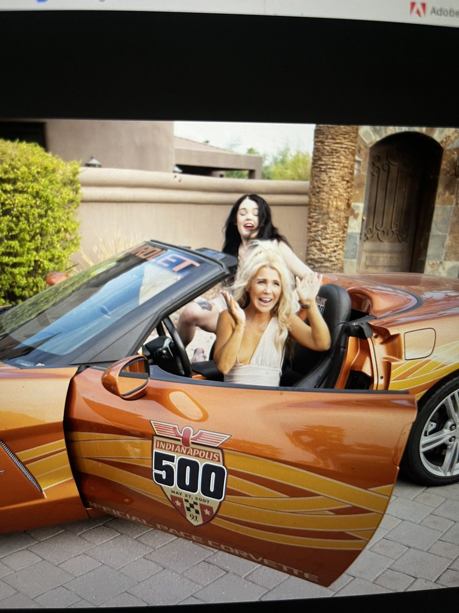 cheyenne_gray95's tweet photo. Car and cuties 🔥
https://t.co/TsI216Y2dl
#photoshoot #bts #cheyennegray #sugarandspice #azmodels https://t.co/iogtOMIcLl