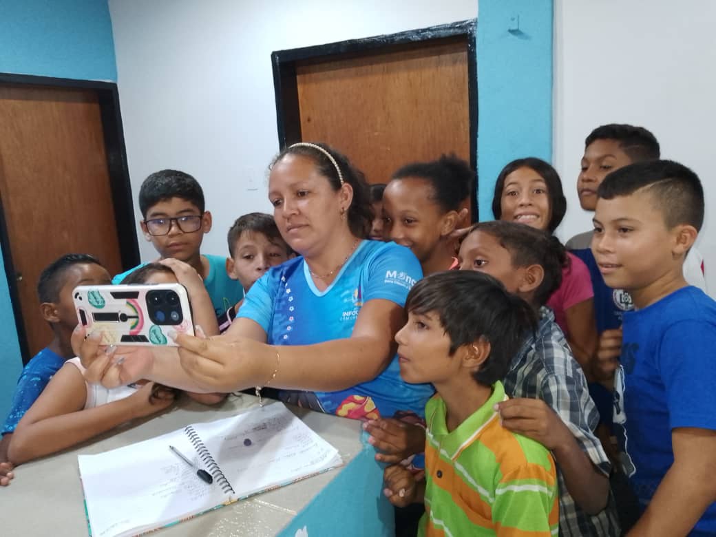 jenny manrique tweet media