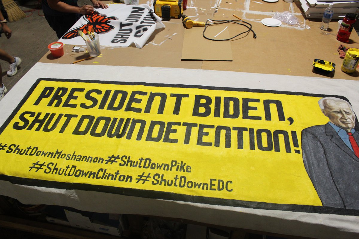 PAimmigrant's tweet photo. ✨📢 Join us August 21st, 3:30 PM, at the Philly ICE Office 114 N 8th St, Philadelphia to protest immigrant rights.
#ShutDownMoshannon #ShutDownPike #ShutDownClinton #ShutDownEDC https://t.co/O4Up3RcJTE