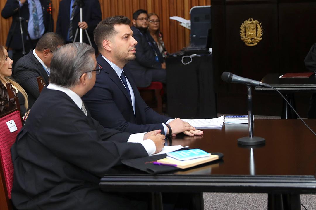 Erick Ondorroa perteneciente al partido Alianza del Lápiz asistió este jueves #8Ago a la convocatoria de la Sala Electoral del Poder Judicial venezolano