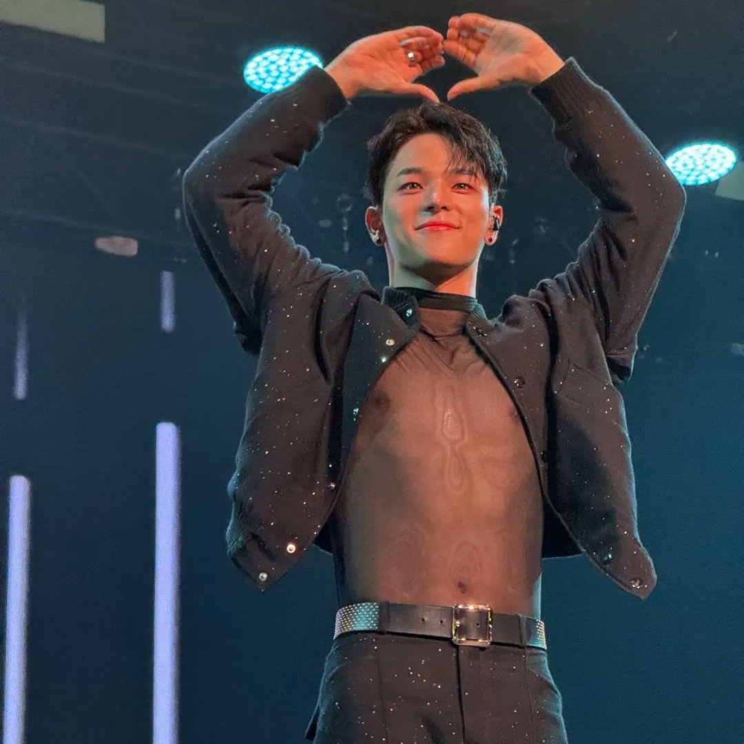TheGreatSheWolf's tweet photo. Feelin' a little bit cheeky 💜
#CSD #CubsSelcaDay #CubSelcaDay #CubsWithWoojin #CubsLoveWoojin #KIMWOOJIN #WOOJIN #김우진 #우진 https://t.co/2SRjsGuFae