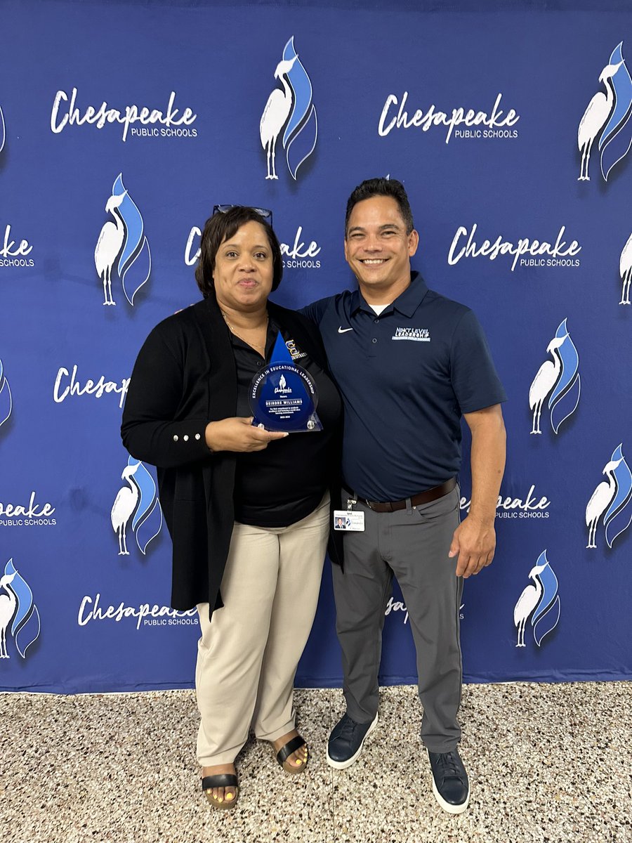 OscarSmithMS (@oscarsmithms) on Twitter photo When your principal is so amazing they create an award for her! #ExcellenceInEducationalLeadership <a href="/cpschoolsva/">πΎπππ¨ππ₯πππ π ππͺππ‘ππ ππππ€π€π‘π¨</a> When your principal is so amazing they create an award for her! #ExcellenceInEducationalLeadership <a href="/cpschoolsva/">πΎπππ¨ππ₯πππ π ππͺππ‘ππ ππππ€π€π‘π¨</a>