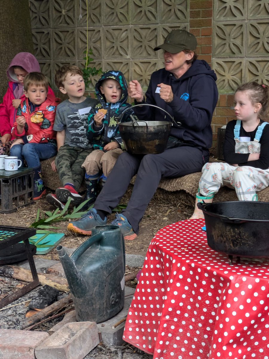 Fruitsforest16's tweet image. Holiday club fun, storytelling, hammock swinging but the biggest joy is sitting back &amp;amp; watching how the children play, make new friendships in a safe calm environment. #outdooredchat #holidayclubs