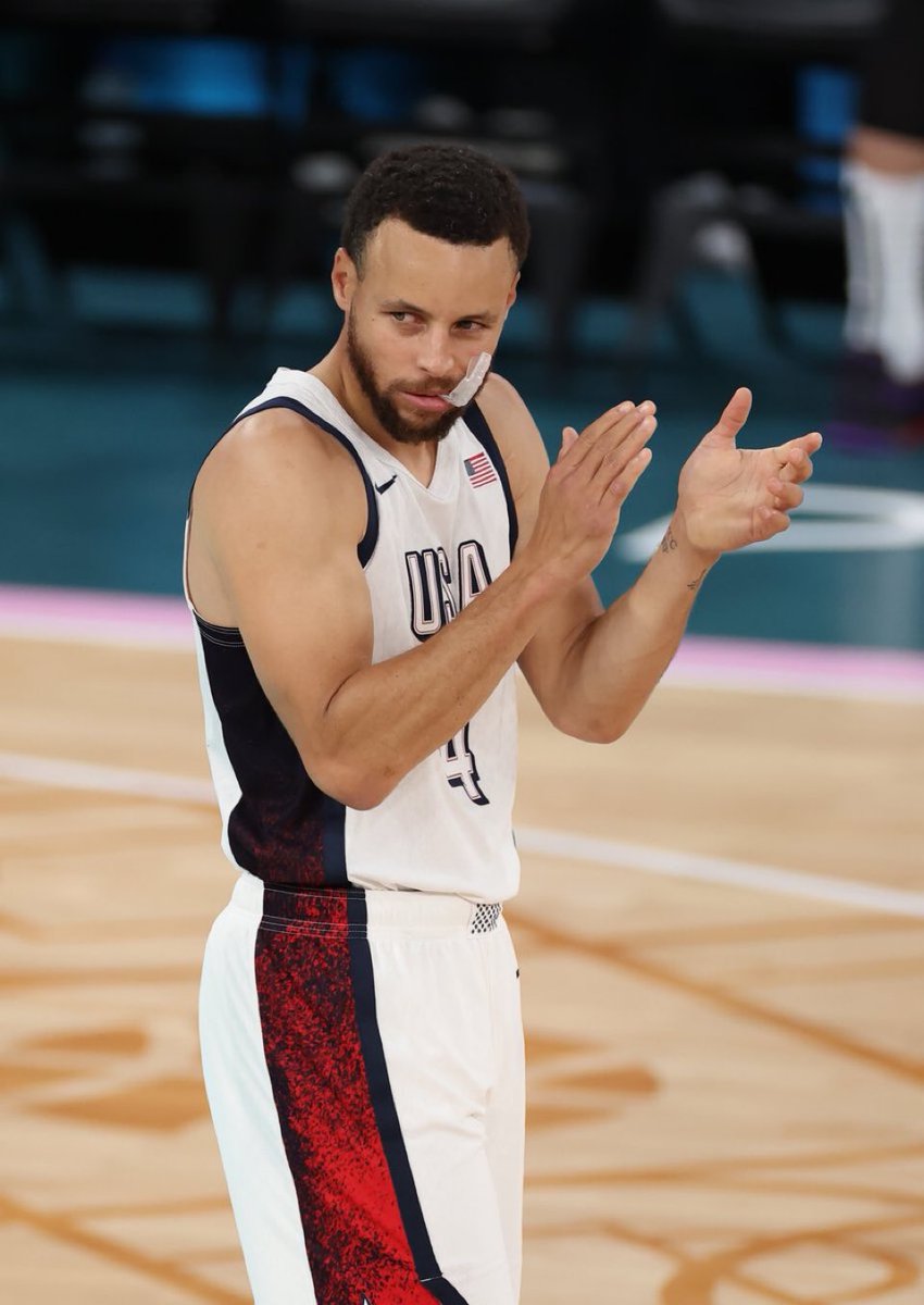 EL MEJOR JUGADOR DEL MUNDO.

CUANDO LAS PAPAS QUEMAN.

STEPHEN CURRY.