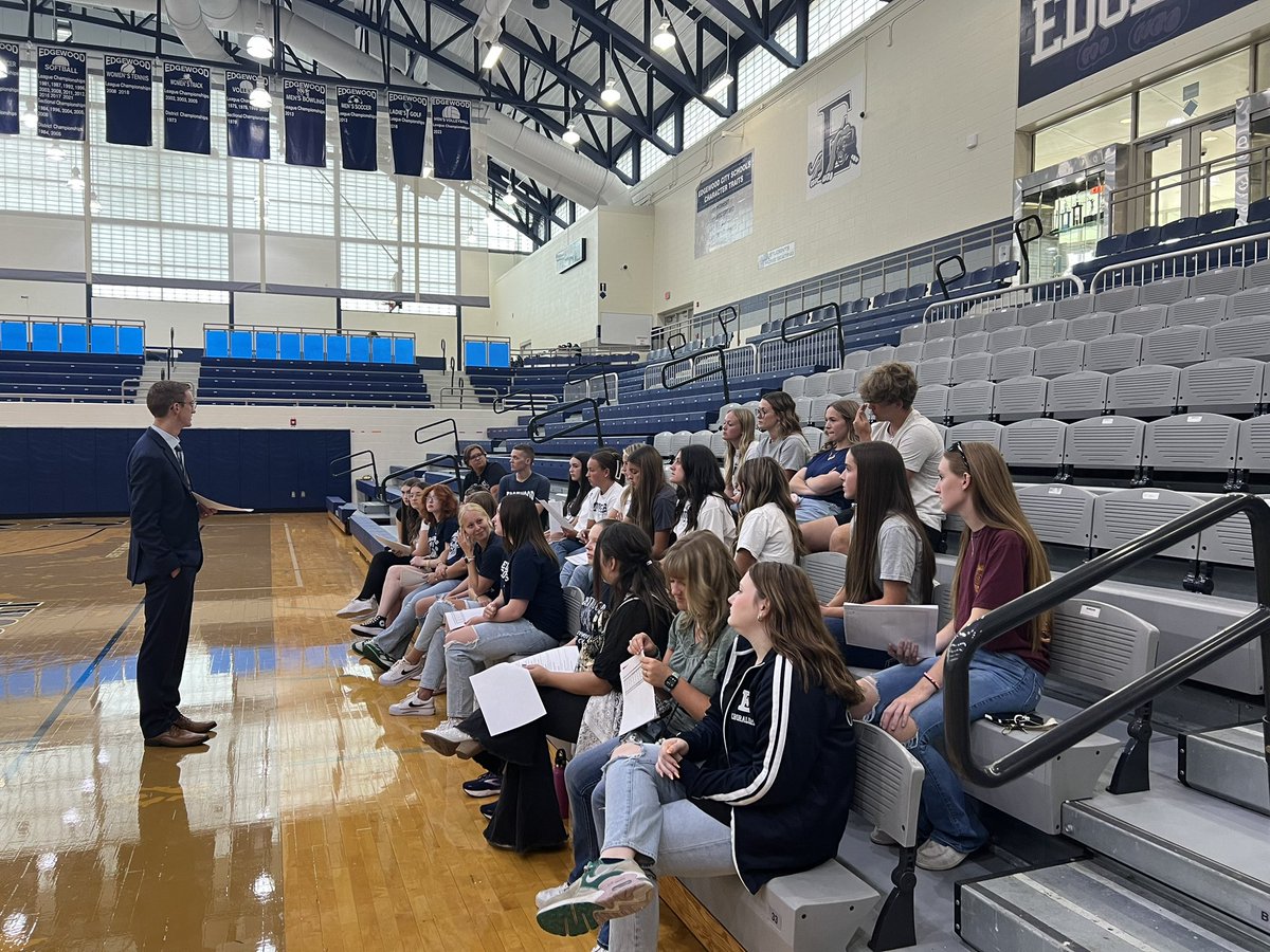 Getting ready for Freshman Orientation!! <a href="/GoEHSCougars/">Edgewood High School</a>