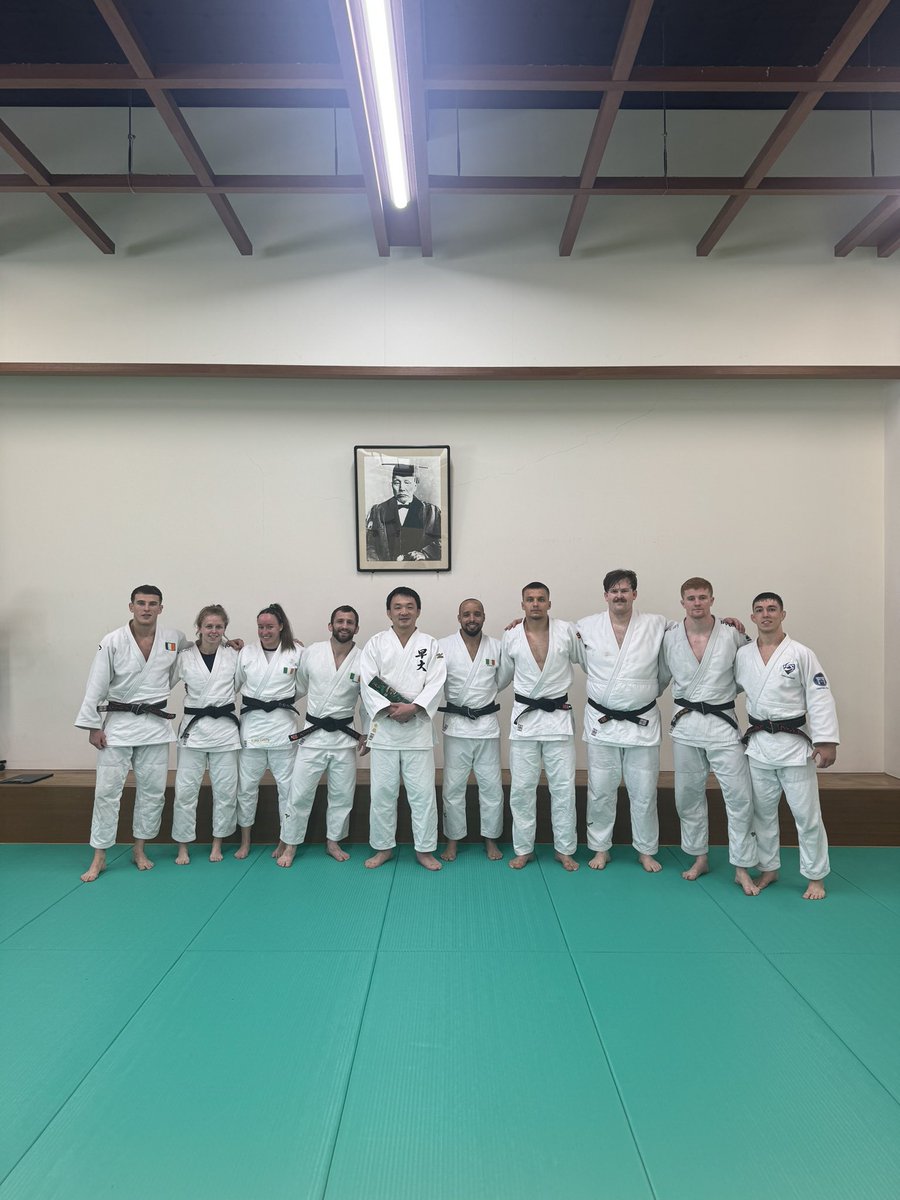 RobinLowry6's tweet photo. 3 tough weeks training in Japan this summer!✅🇯🇵🇮🇪
The best training and experiences ! 🥋 https://t.co/tvcnLt2YEU