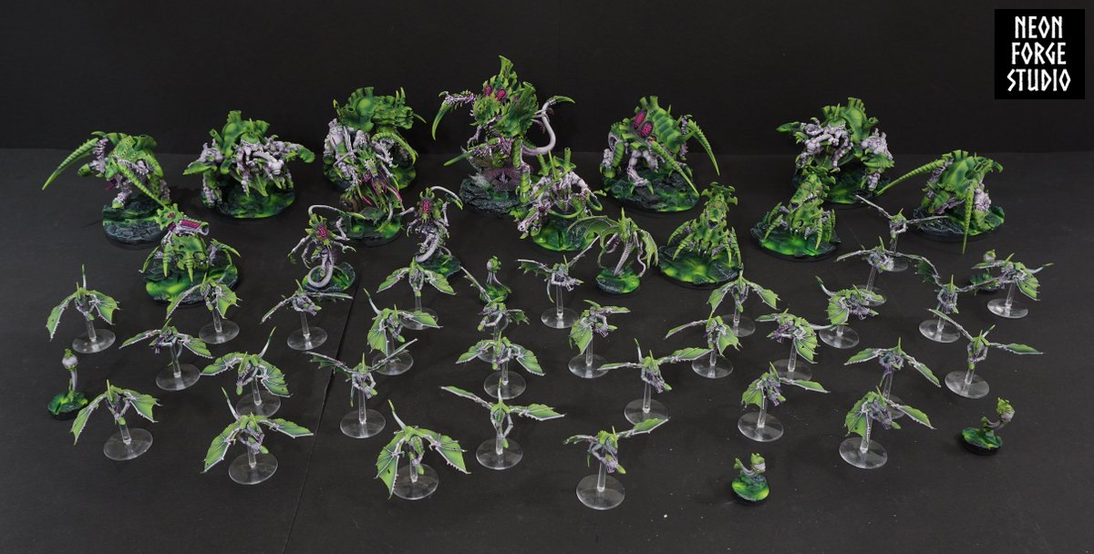 forge_neon's tweet photo. A toxic Tyranid army :) How do you like this paint scheme? https://t.co/gVyW8sI03N