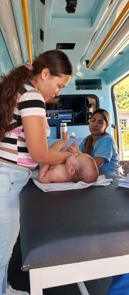 mvenezuelamujer's tweet photo. El vértice 1⃣ de la @mvenezuelamujer atendió con diferentes especialidades médicas a mujeres de San Diego, estado Carabobo. 
 
@NicolasMaduro 
@DhelizAlvarez 
@MagaGutierrezV 
@rafaellacava10 
@MinSaludVE 
@VTVcanal8 
#PuebloSonrienteYEnPaz https://t.co/C4BGxgvVLD