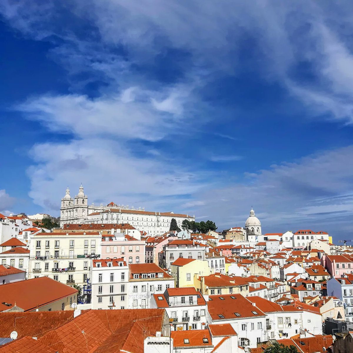 patriciamadeira's tweet photo. Journey through one of the oldest and most charming districts of #Lisbon. Discover its history, stories, people and the Portuguese soul music: #Fado #Alfama #TheSoulofAlfama #AudioGuide #Portugal #VoiceMap #LisbonwithPats
https://t.co/bw5qC3tRG3 https://t.co/vZrFSX3SFU