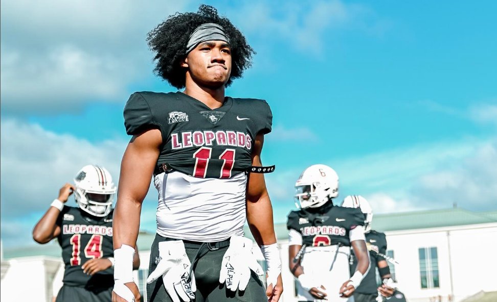 2025 NFL Draft Prospect Interview: Saiku White, S, Lafayette College nfldraftdiamonds.com/2024/08/saiku-… #NFL #DraftDiamonds #2025NFLDraft #Prospects #HulaBowl #NCAA #D2 #D3 #NAIA #D1