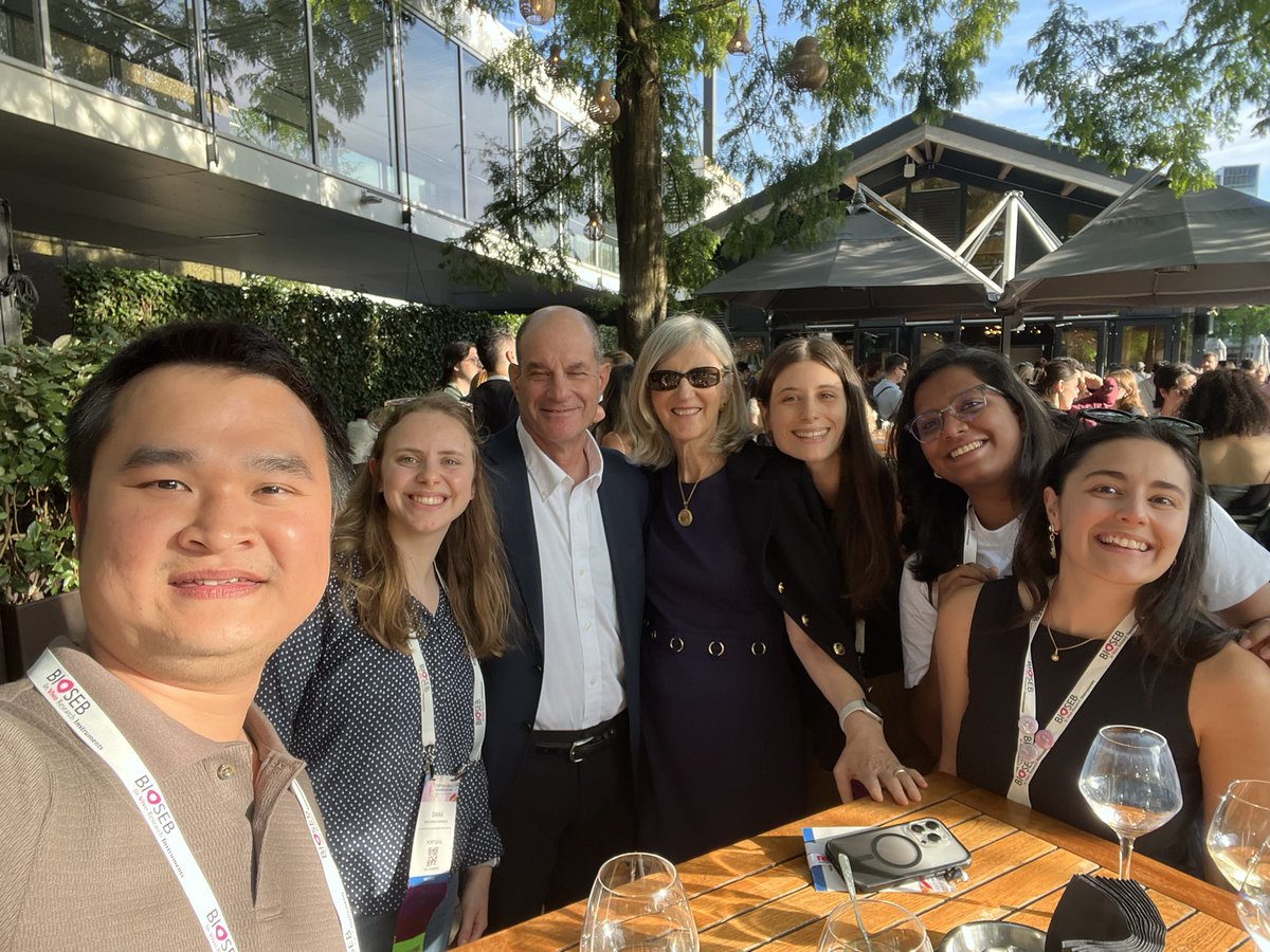 Not a bad selfie with the Nobel prize winner 2021… 

p.s….in medicine or physiology for the discoveries of temperature and touch receptors 
#IASP2024 #NobelPrizeWinner #painreceptors #amsterdam