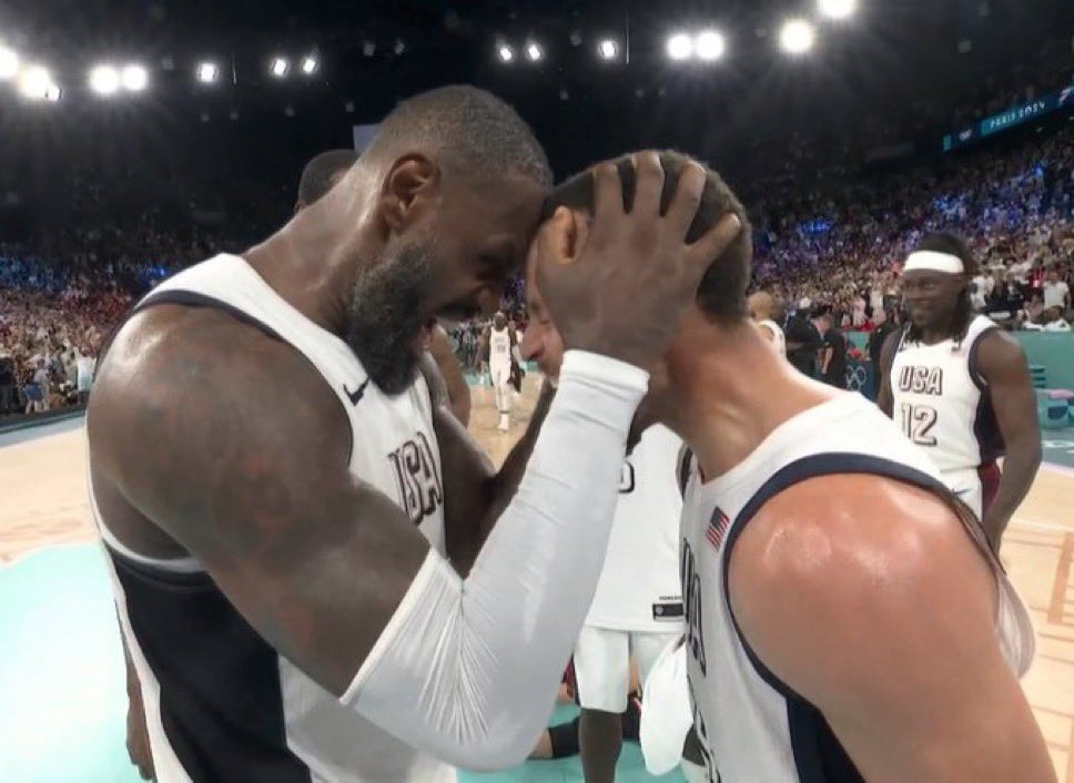LEGACY.

KING JAMES x CHEF CURRY