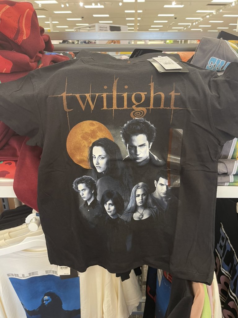 Dixie McElroy tweet media