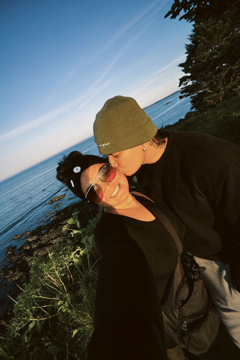 _sassyrae_'s tweet photo. ALASKA 🏔️ https://t.co/fb1fZIBc0l