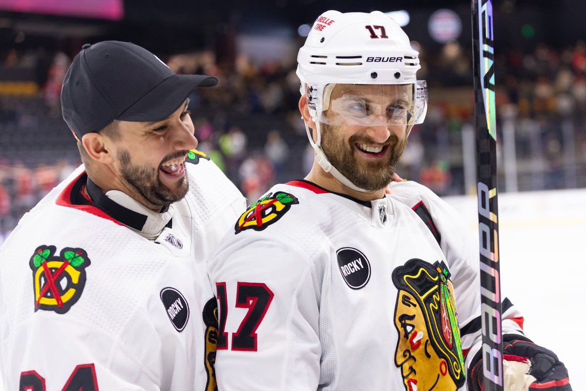 NHLBlackhawks's tweet photo. 📁last season archives  
└ 📁 photos we love https://t.co/V9Um8tCXA9
