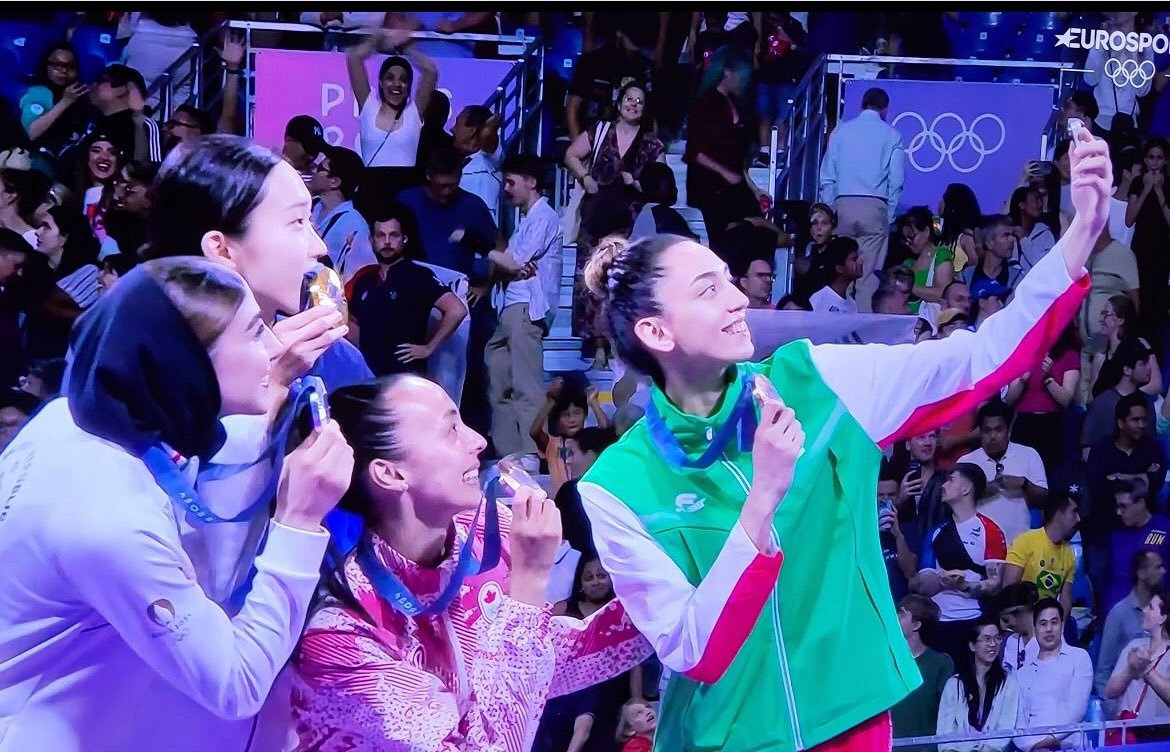 Nazanin Nour tweet media