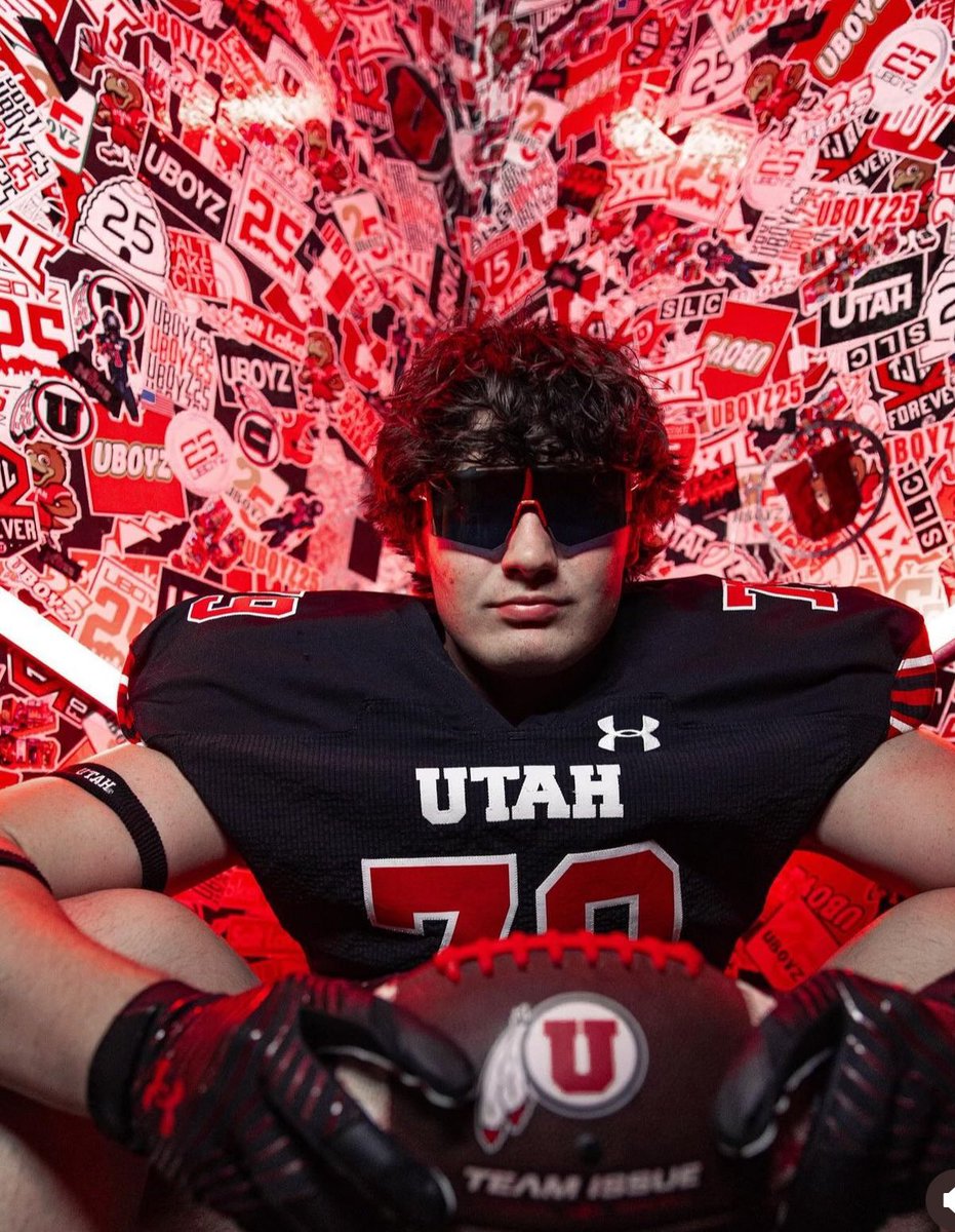 ⭐️⭐️⭐️⭐️ OT Aaron Dunn <a href="/AaronDunn79/">Aaron Dunn</a> has committed to the University of Utah! #GoUtes