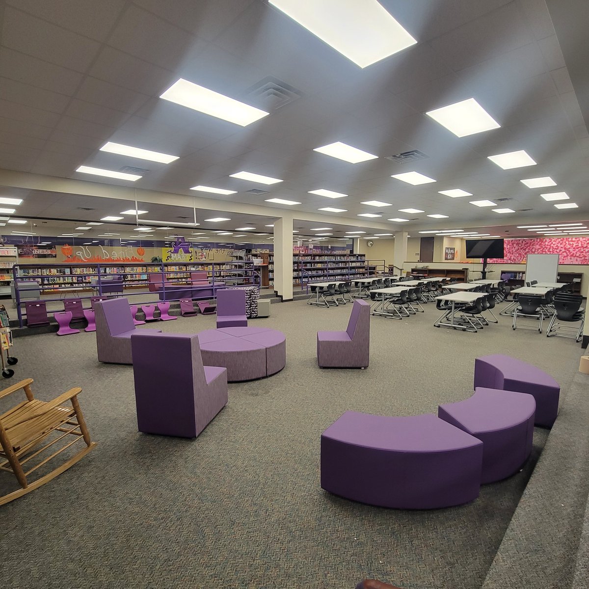 AJHLibrarian💜 tweet media