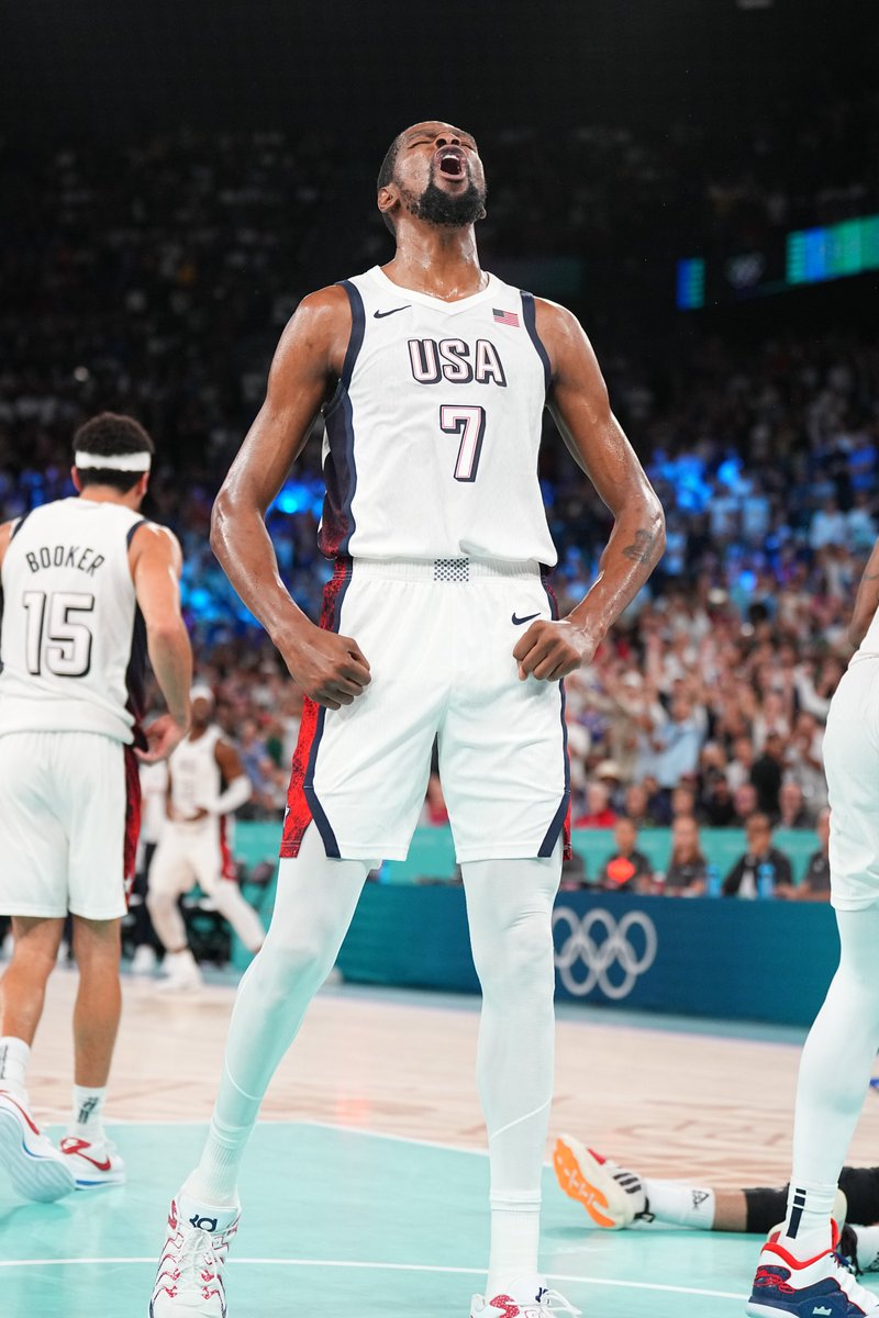 usabasketball's tweet photo. They had us in the first half, not gonna lie.

🇺🇸 #USABMNT #Paris2024 #Basketball https://t.co/XblNJFcvOF