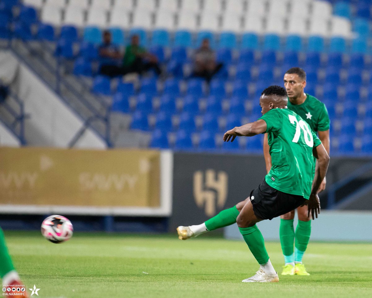 alnajmahfc's tweet photo. تغطية مصورة من مجريات المباراة 💚📸. 

#الهلال_النجمة
#نجمة_عنيزة
#مباراة_ودية https://t.co/JZ8gr75vmJ