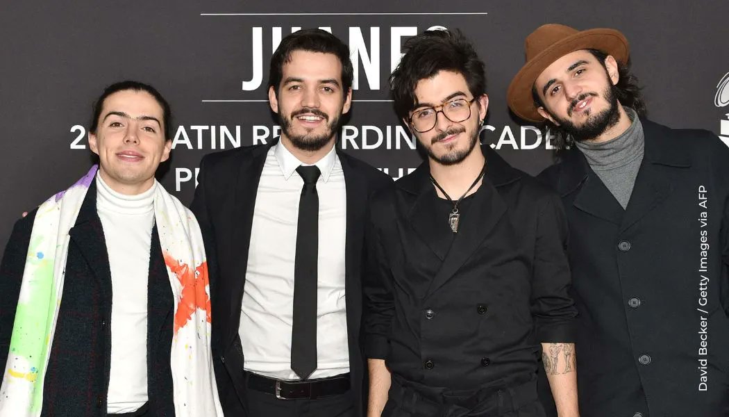 morat_ecuador's tweet photo. EL TIEMPO NOS CONVIERTE EN LO QUE FUIMOS https://t.co/AH0gphDAm3