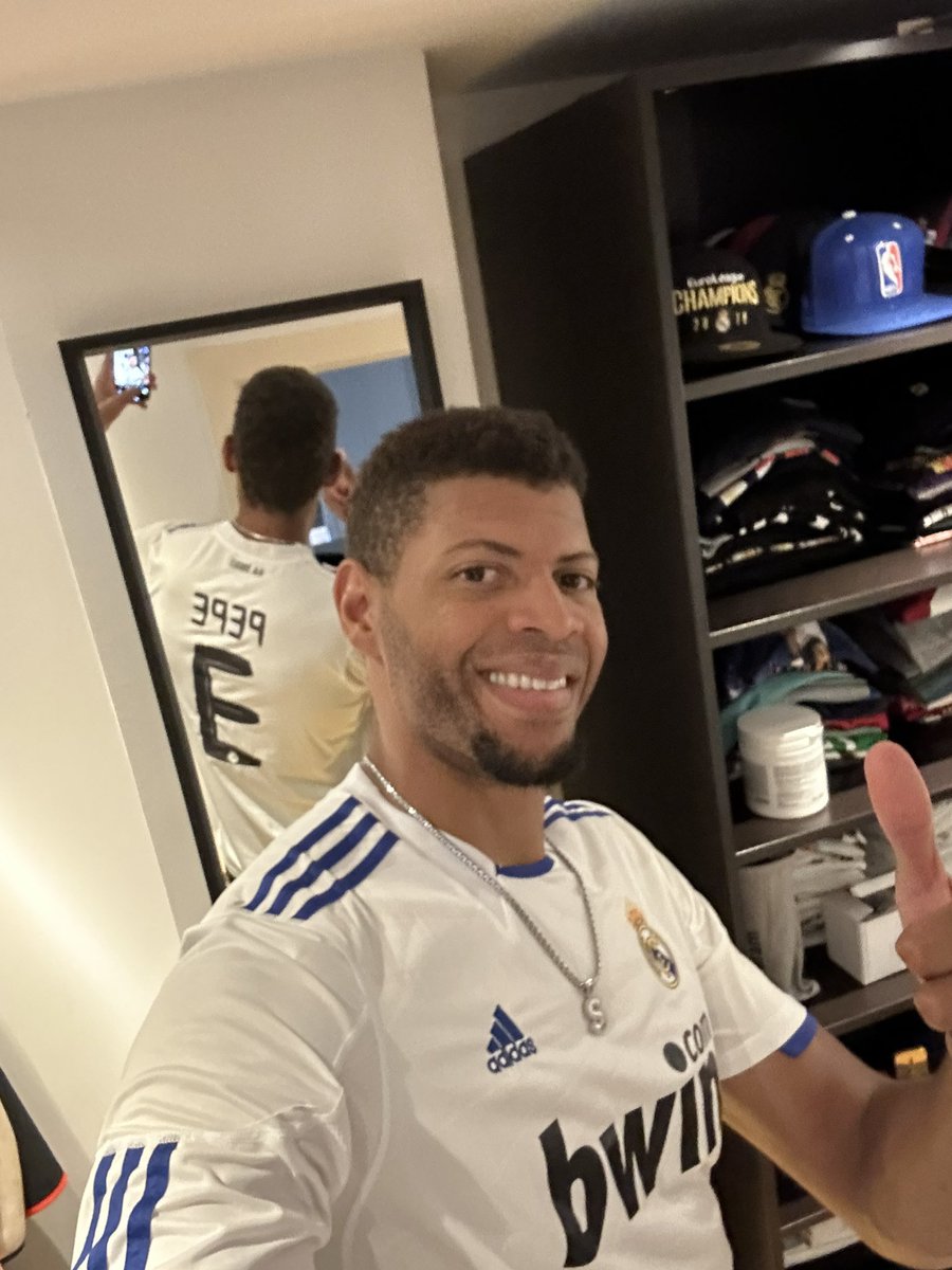 Los que saben de defender 😂💪🏾💪🏾
Pepe y Ramos la mejor pareja defensas de todos los tiempos ❌❌❌⛔️⛔️⛔️