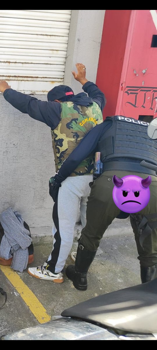 SAMUIO120's tweet photo. ALGUN CULITO VARONIL Y DISCRETO EN QUITO 
SOLO GENTE DISCRETA
@ContactosGayUio @Chamaco53829446 @QuitoGayOficial @Quitogaysec https://t.co/4zRTIBupRY