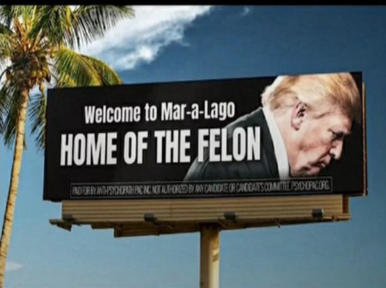 raggapegs's tweet photo. This billboard is now a fixture outside Mar-a-Largo.😂🤣
#TrumpMeltdown
#TrumpIsNotFitToBePresident
#MAGAts https://t.co/VFW7c1OM5J