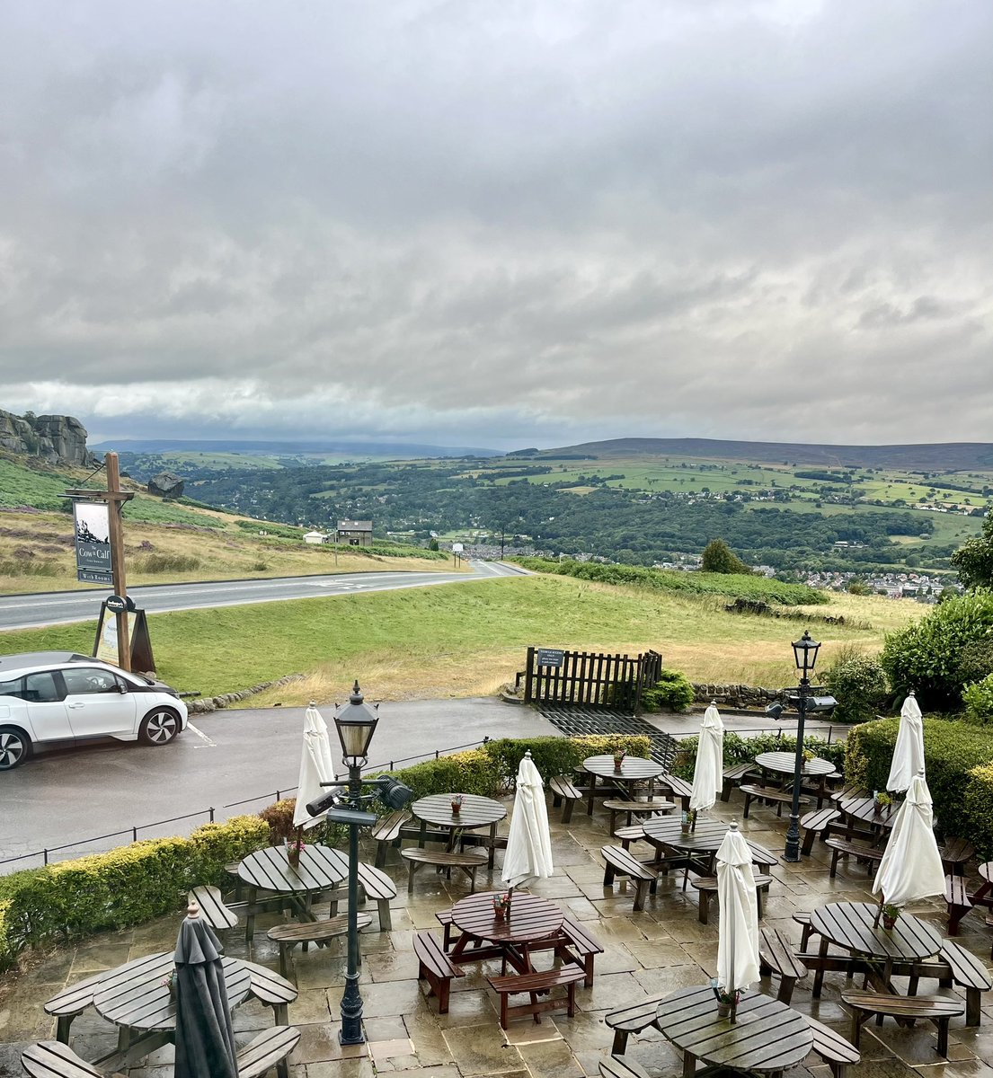 kathjos's tweet photo. Best view from a loo? #Ilkley #CowandCalf #pub #rocks #IlkleyMoor #Yorkshire @Vintage_Inns https://t.co/jpCwVS8IYj