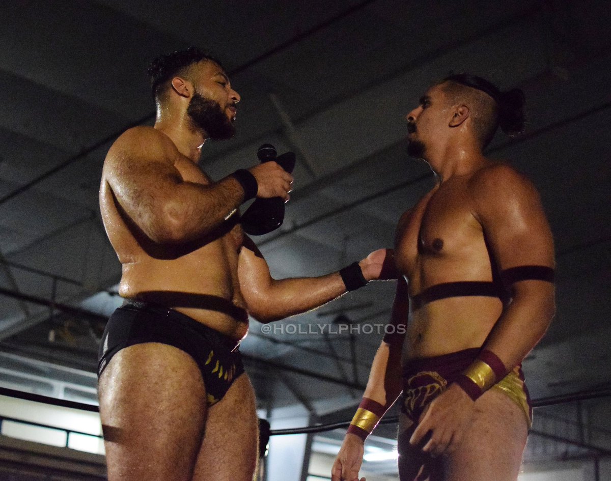 HollyLPhotos's tweet photo. Aftermath #legacywrestlingalliance • @RodneyWrestles vs. @PrasharOfficial w/#Isaiahprince
#thedford #rodneymatthews #vikramprashar #punjabiprodigy #prowrestling #professionalwrestling #indywrestling #photography #sportsphotography #nikon #hollylengyelphotography #hollyLphotos https://t.co/vT71f9zSAL