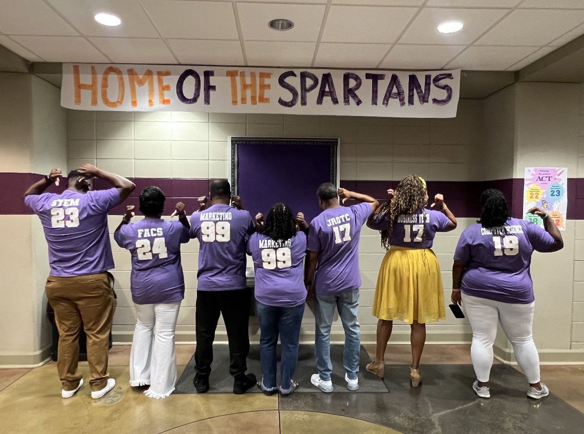 LaKeya Colston (@lcolston1) on Twitter photo PGHS CTE Department representing our programs on the first day of school 💜💛<a href="/pghs_spartans/">Pleasant Grove High</a> <a href="/JEFCOCareerTech/">JEFCOED Career Tech</a> PGHS CTE Department representing our programs on the first day of school 💜💛<a href="/pghs_spartans/">Pleasant Grove High</a> <a href="/JEFCOCareerTech/">JEFCOED Career Tech</a>