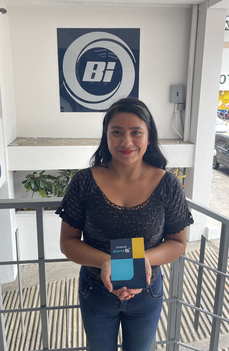 eduardojgt111's tweet photo. En Esquipulas celebramos la apertura de una cuenta bancaria para Silvia, una persona refugiada. Esto es posible gracias al apoyo de @BancoIndustrial y @ACNUR_es en su integración económica y acceso a métodos de ahorro formal. 
🌟💼 https://t.co/zlJFVIV8wo