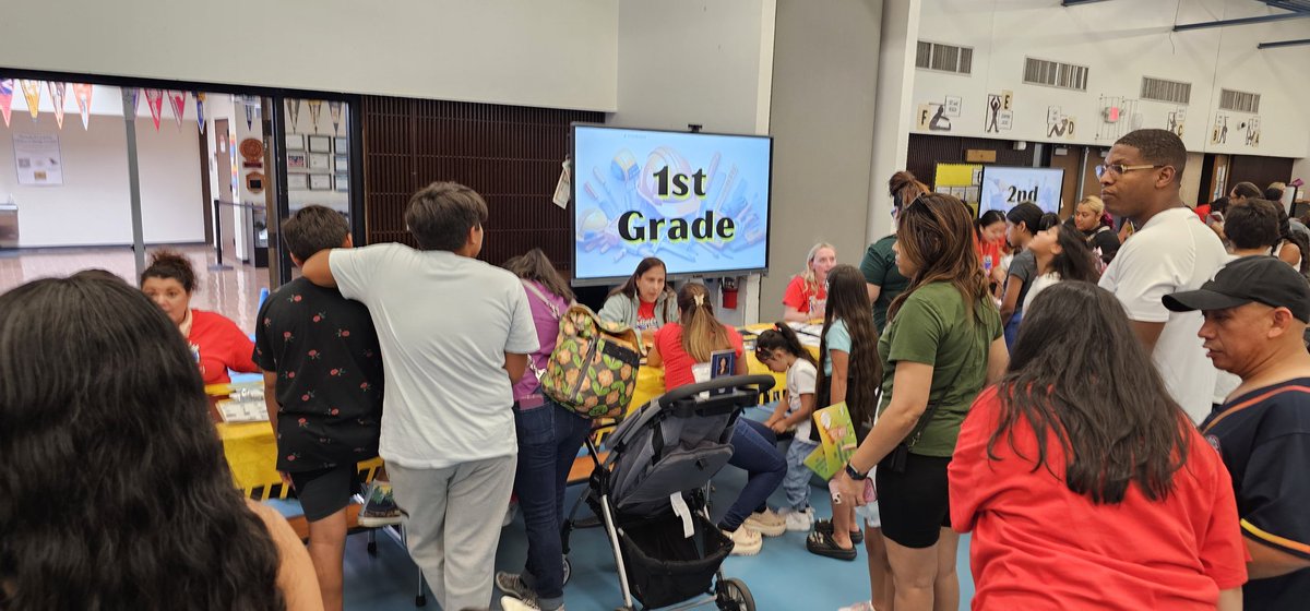 Our Block Party is off to a GREAT Start!! There's still time. We can't wait to see you!! #CougarPride <a href="/AliefISD/">Alief ISD</a>