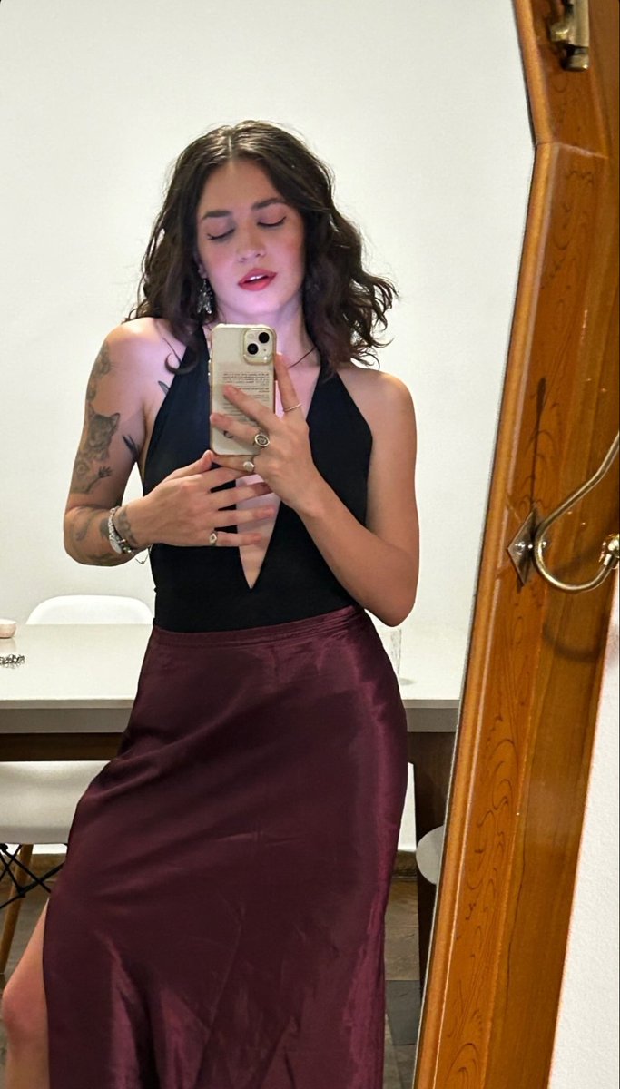📸 Marcella via storys. ESSA MULHER É SURREAL DE LINDA, PUT# QUE PARIU 😭