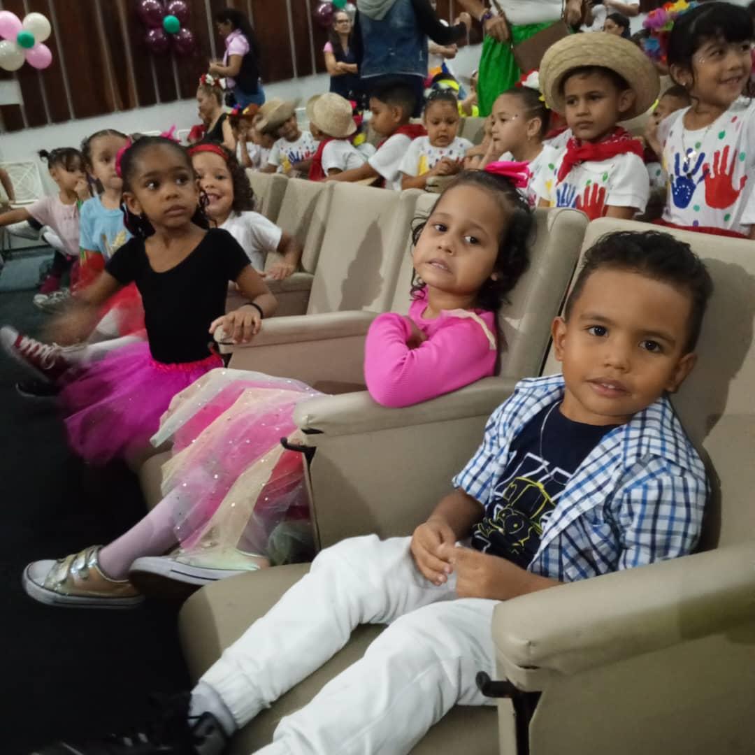 CENMAInicial's tweet photo. Jueves de TBT
Presentación Muestra Cultural 
PIID
💃🏾🕺🏾🥳🎉🎊🪅 https://t.co/qbGyh6jiL7